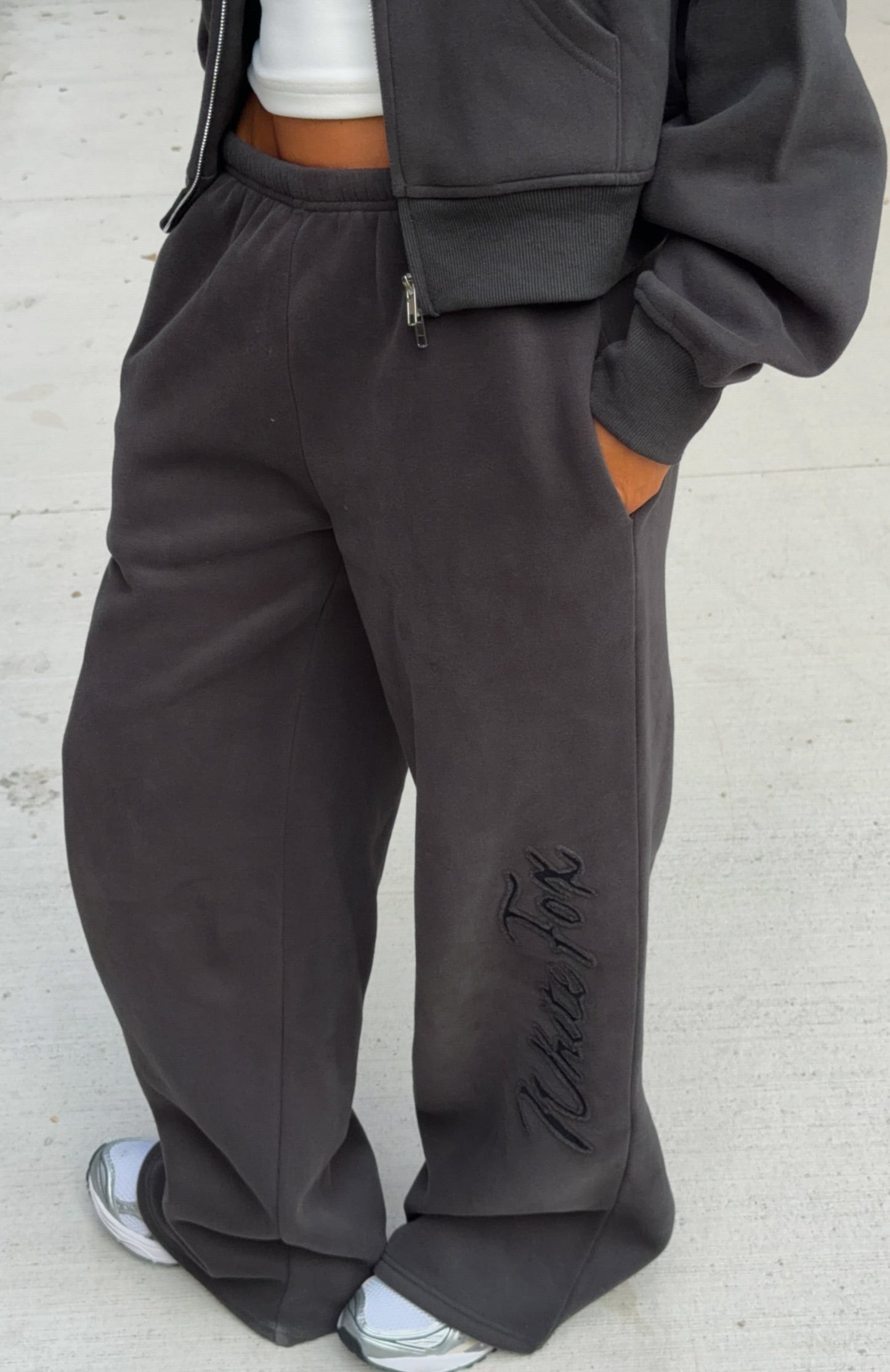 Studio 17 Willa Wide Leg Sweatpants Charcoal