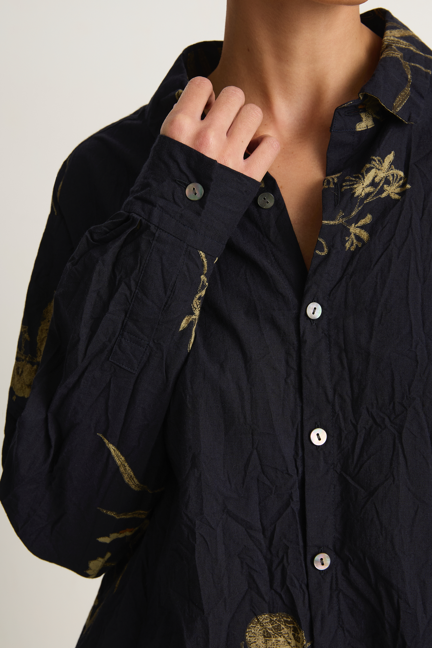 Pas De Calais Japonism Flower Print Blouse - Navy