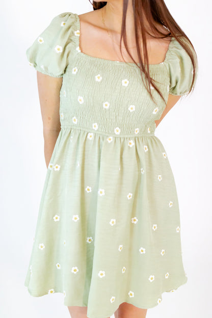 Lili Embroidered Daisy Dress